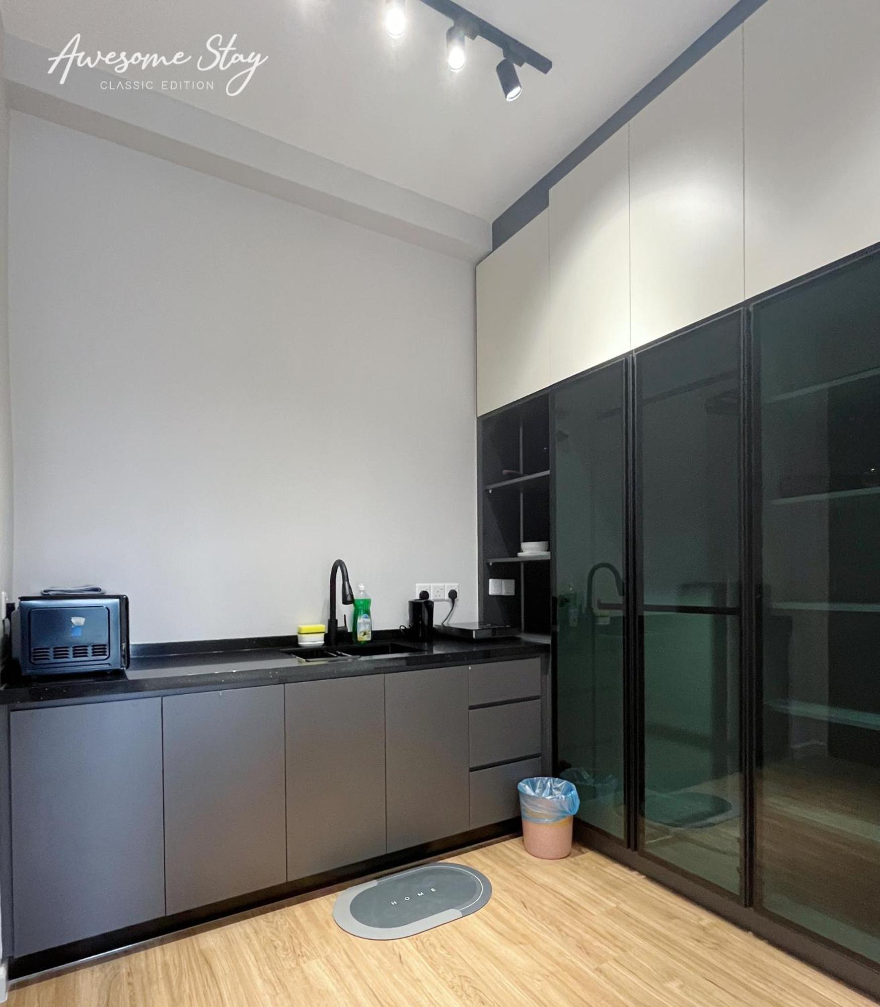 Sunway Velocity Two By Awesomestay Apartamento